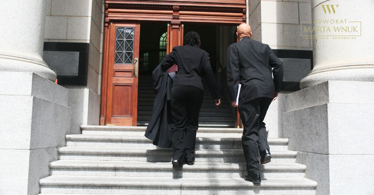 Rozwód z adwokatem – czy warto?